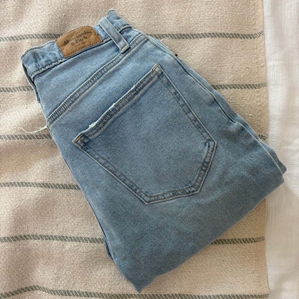 ambercrombie and fitch straight ultra high rise jeans